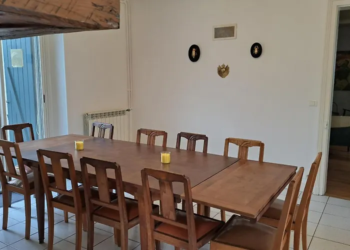 Casa Enolla * Gourbera